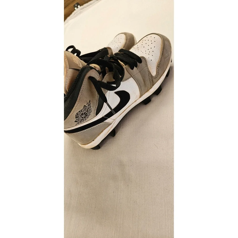 Nike Air Jordan 1 Mid MCS Baseball Cleats Wolf Grey White Black Size 7